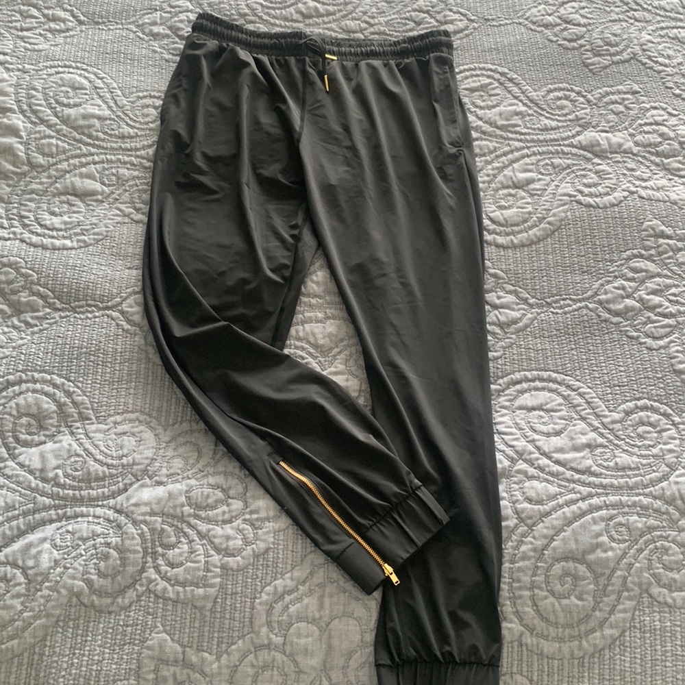 Zyia Peak Zipper Joggers